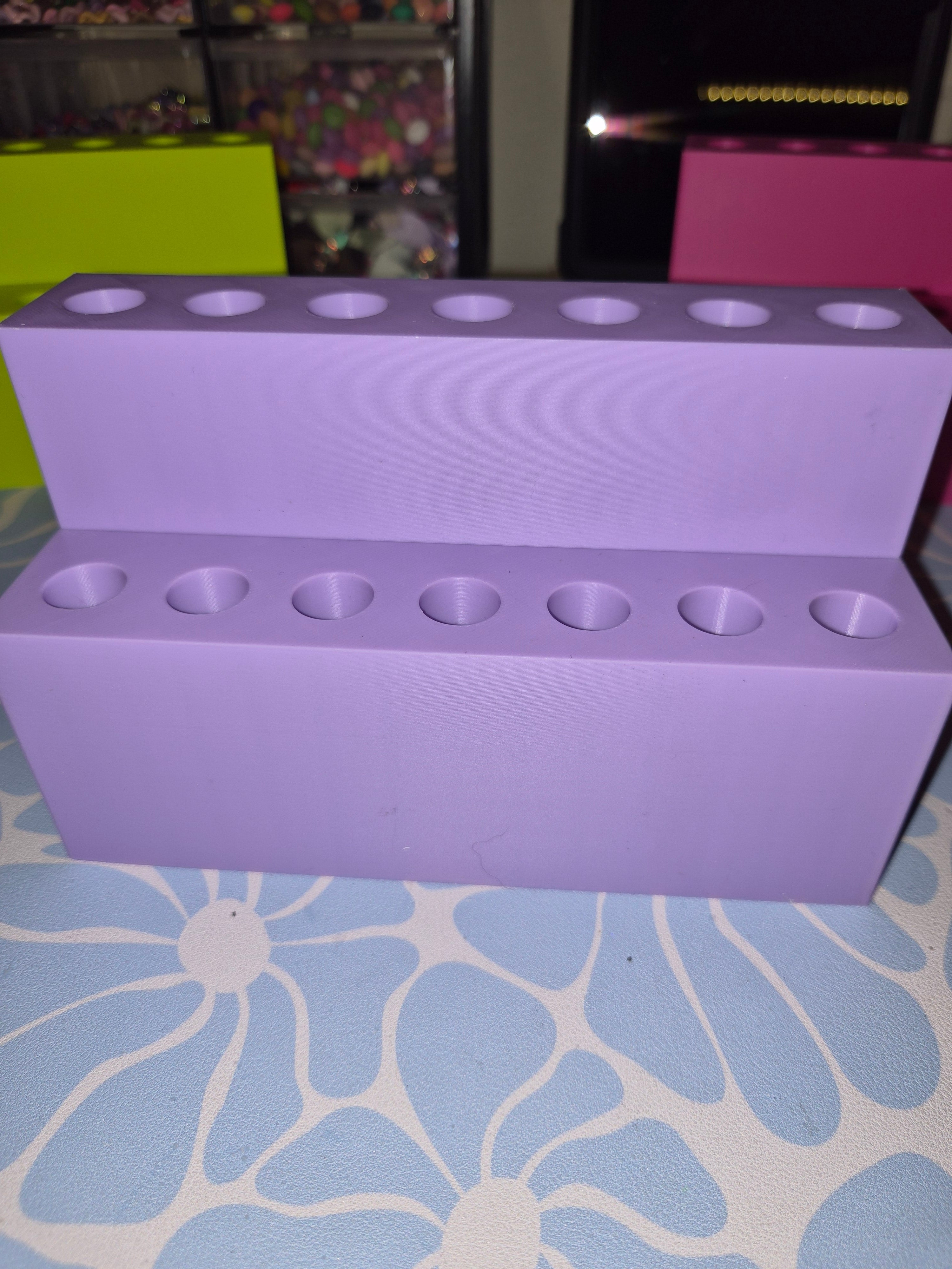 16 hole pen stand